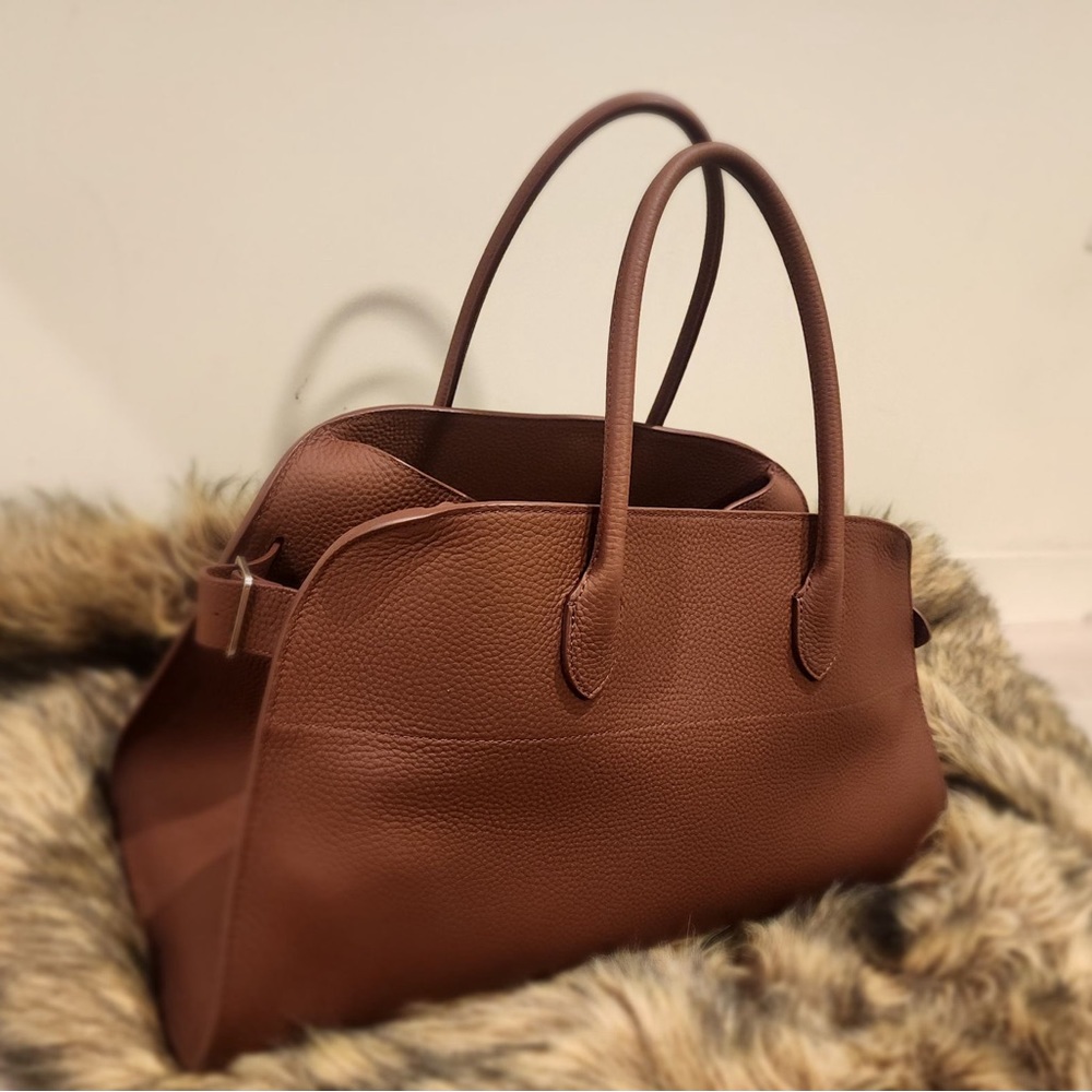 Brand New!!!! The Row EW Margaux Bag in Leather - Picture 3 of 6